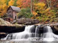 Девушка Осень мельница, лес, водопад обои рабочий стол