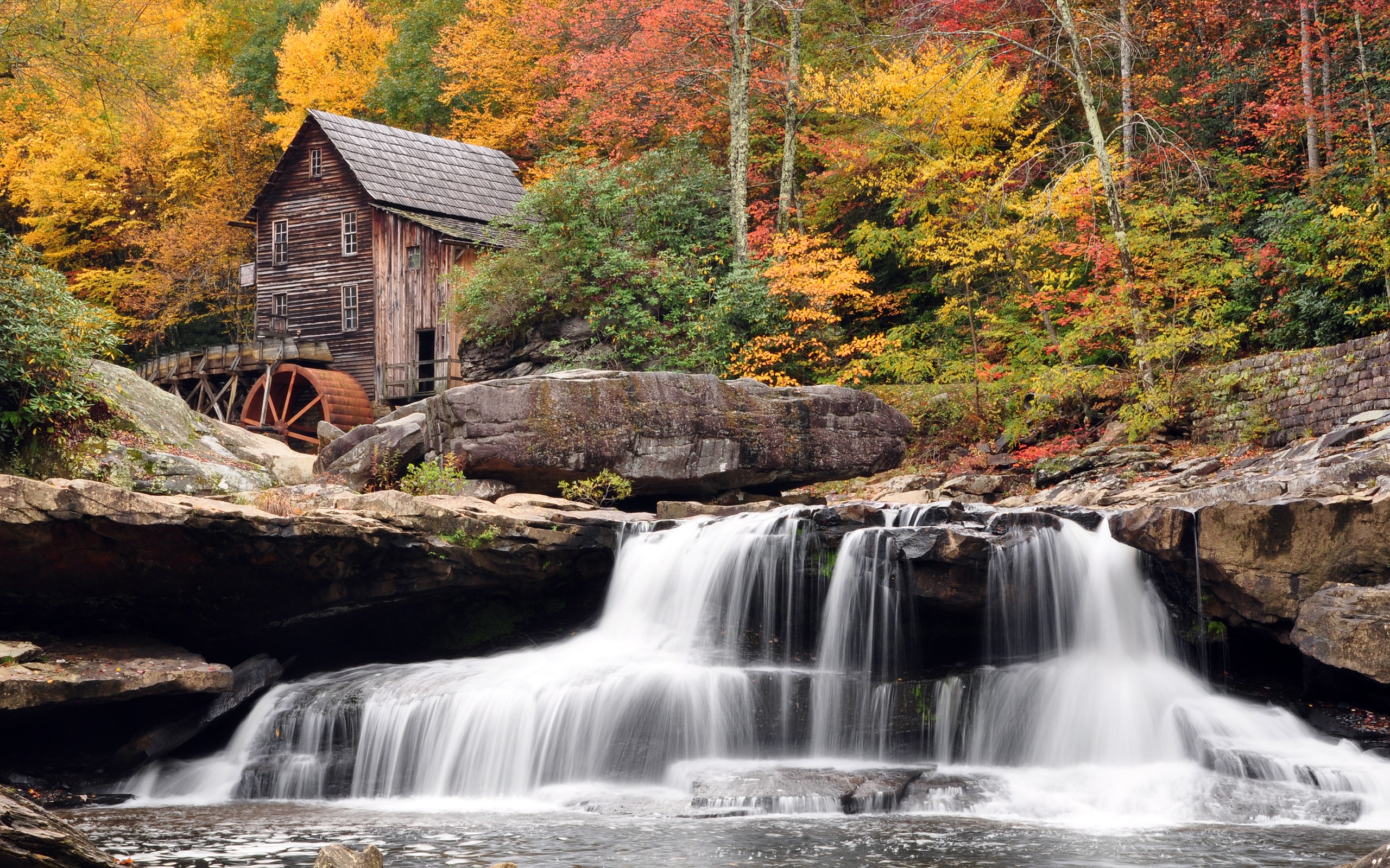 Природа, пейзаж Осень мельница, лес, водопад красивые обои рабочий стол