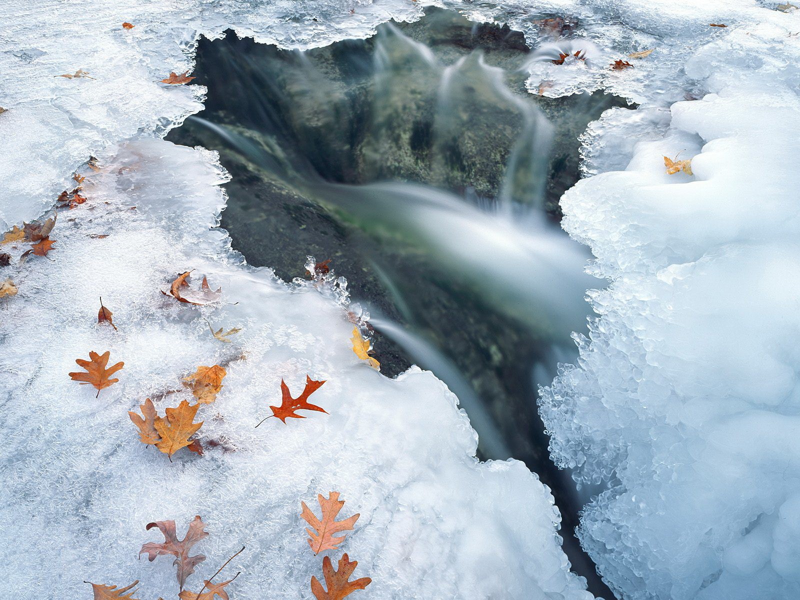 Природа, пейзаж Зима лед, вода красивые обои рабочий стол