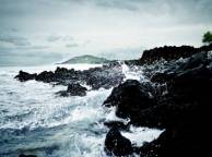 Девушка Море гавайи, камни, волны, вода, скалы обои рабочий стол
