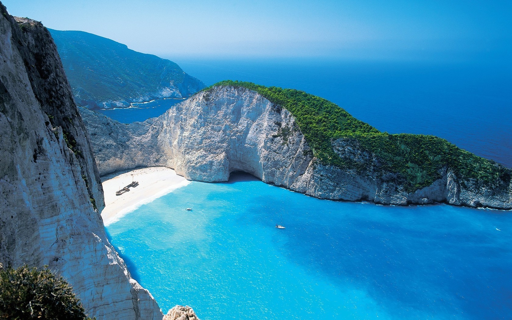 Природа, пейзаж Море синева, пляж, лагуна, скала, греция, зелень красивые обои рабочий стол