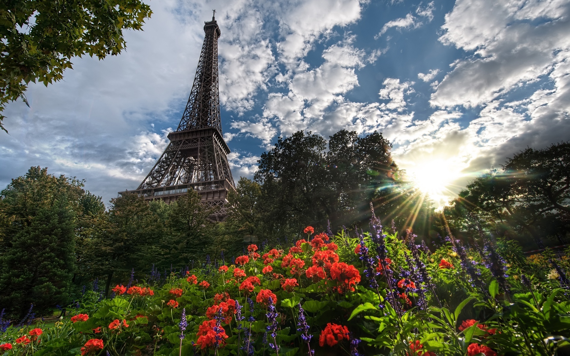 Природа, пейзаж Лето Париж, Эйфелева башня красивые обои рабочий стол