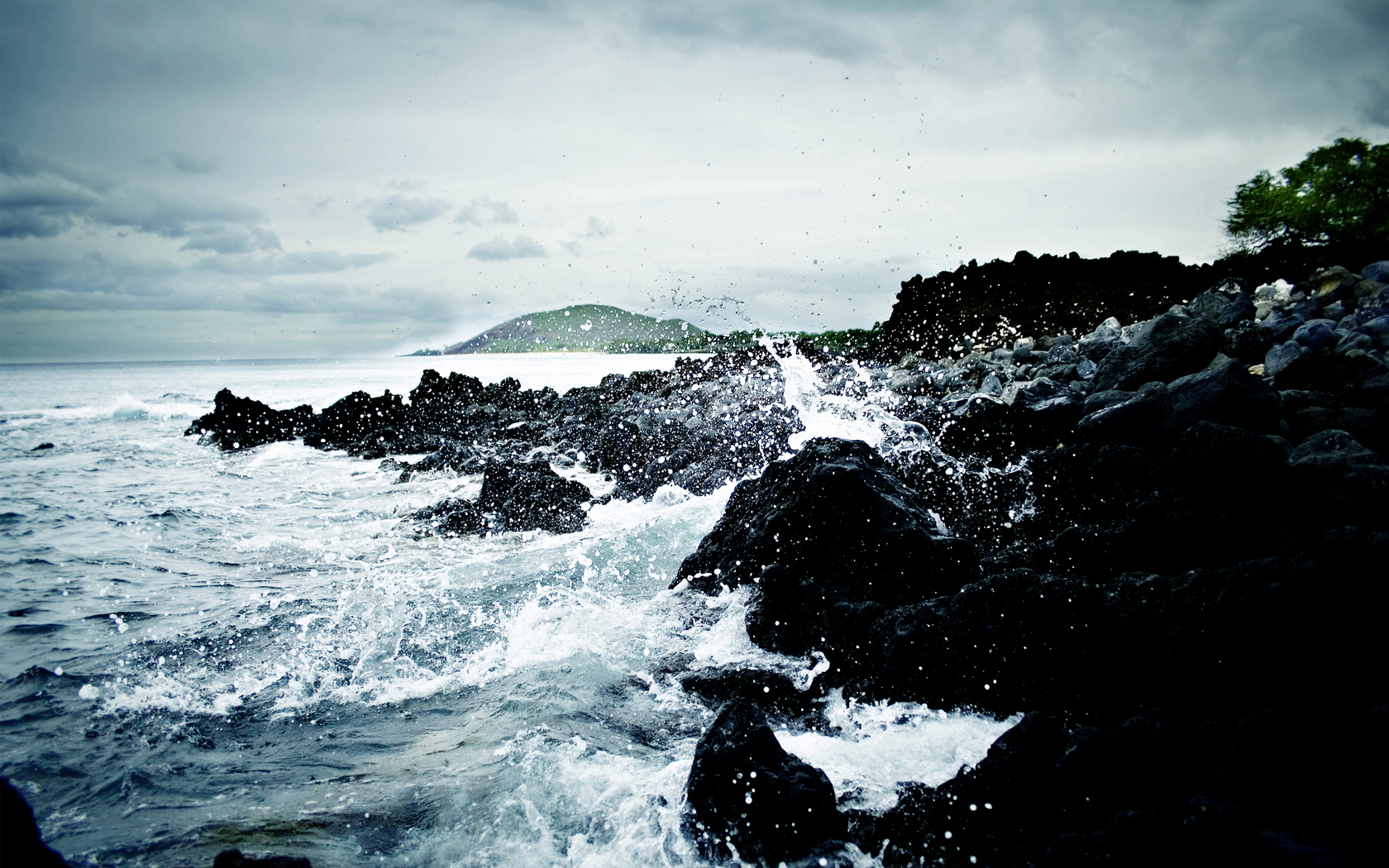 Природа, пейзаж Море гавайи, камни, волны, вода, скалы красивые обои рабочий стол